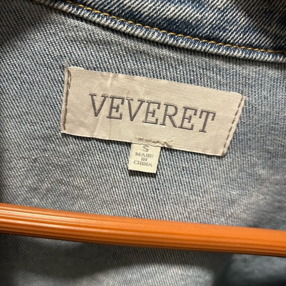 Vervet Light Blue Jean Jacket with Silver Details - Picture 4 of 8